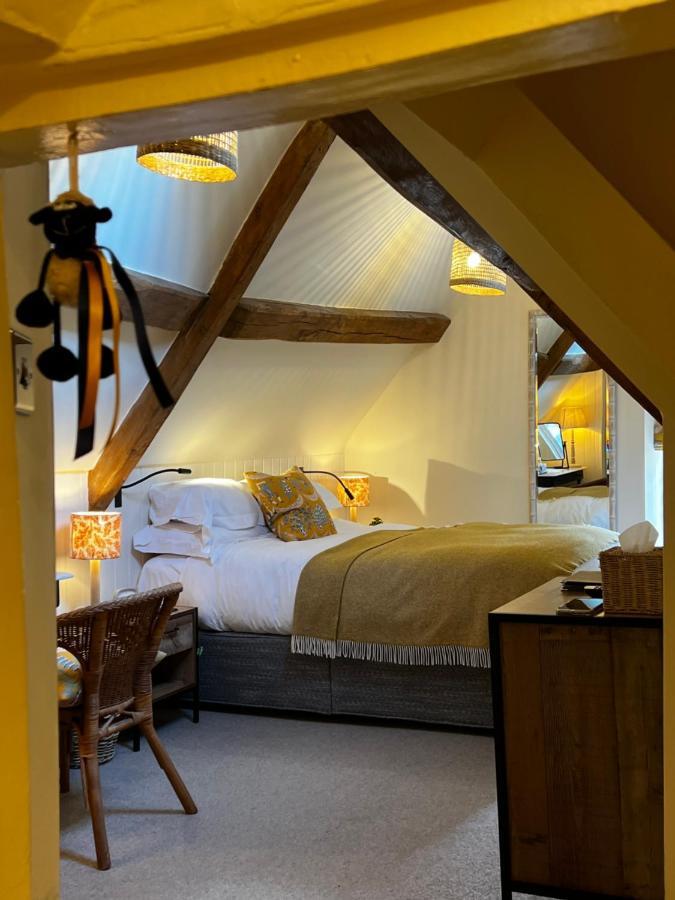 The Red Lion Inn Long Compton Bagian luar foto