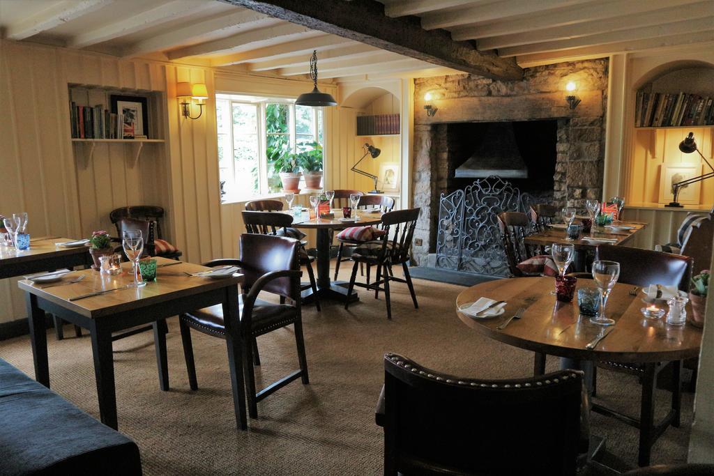 The Red Lion Inn Long Compton Bagian luar foto