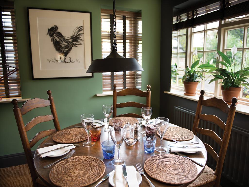 The Red Lion Inn Long Compton Bagian luar foto