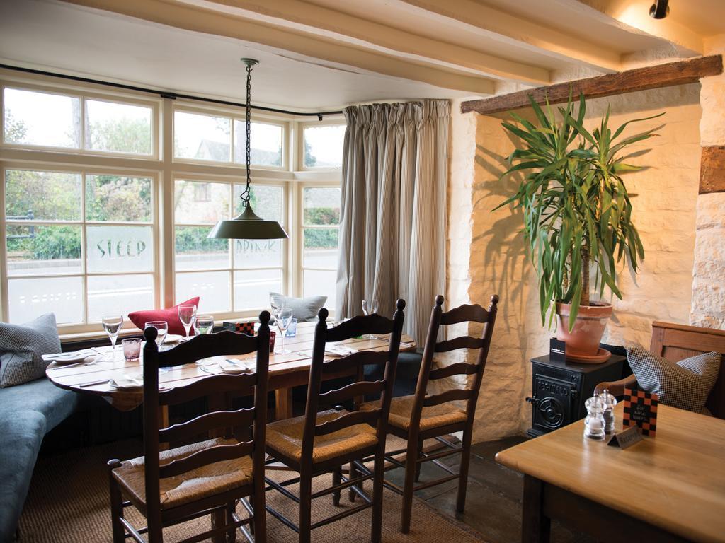 The Red Lion Inn Long Compton Bagian luar foto